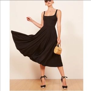 NWT Reformation Rou MIDI Dress black